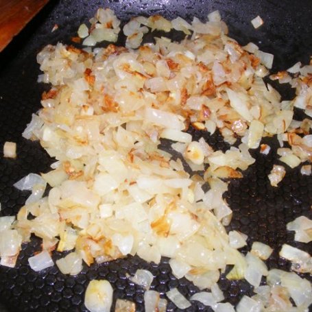 Krok 6 - Pierogi z ziemniakami, cebulką i pieprzem foto