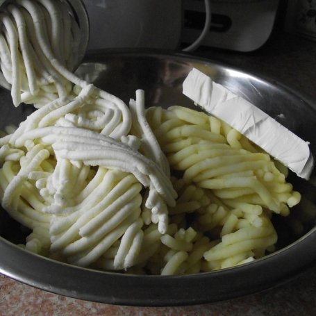 Krok 1 - Pierogi z ziemniakami, fetą i bazylią foto