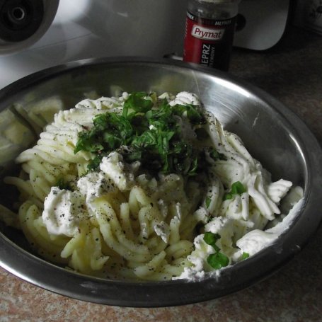 Krok 2 - Pierogi z ziemniakami, fetą i bazylią foto