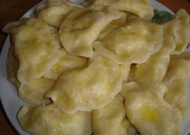Fotografia przedstawiająca Pierogi z ziemniakami i serem