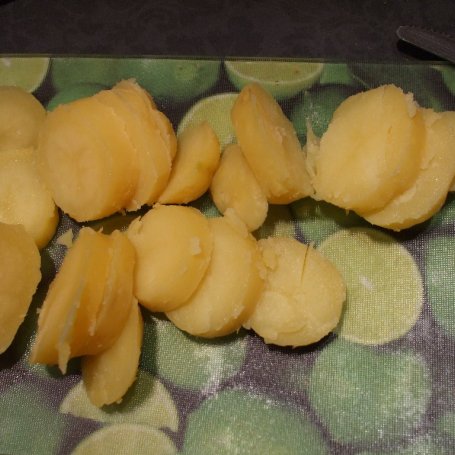 Krok 2 - Pierogi z ziemniakami i twarogiem foto