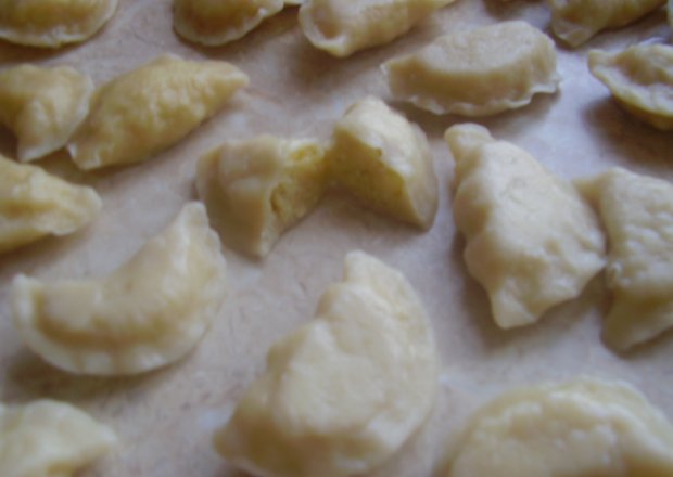 Fotografia przedstawiająca Pierogi z ziemniakami