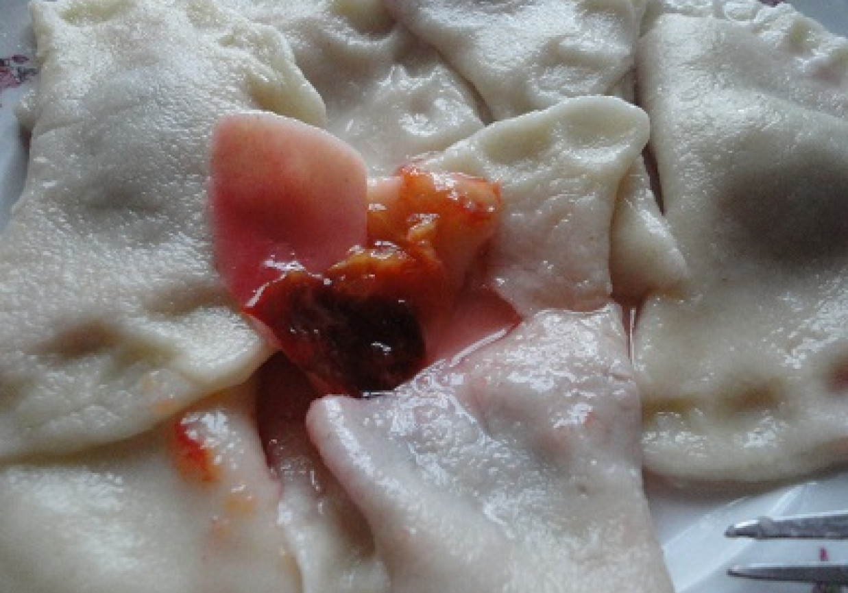 Pierogi ze śliwkami foto