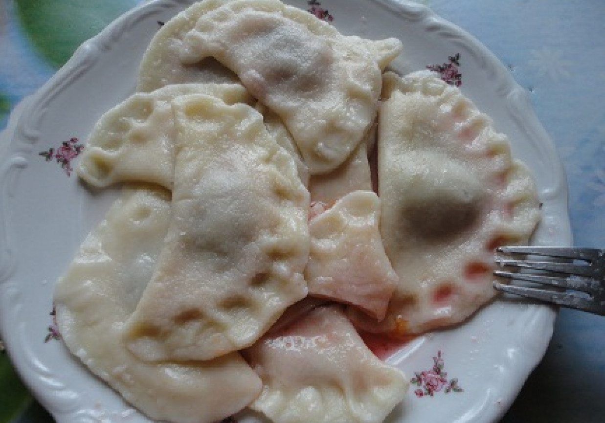 Pierogi ze śliwkami foto