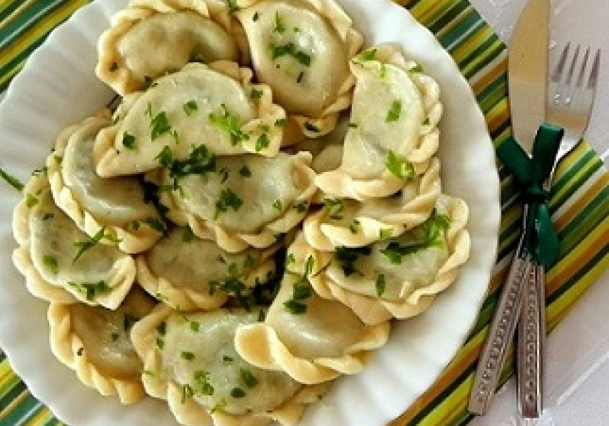 Pierogi ze szpinakiem Przepis DoradcaSmaku.pl