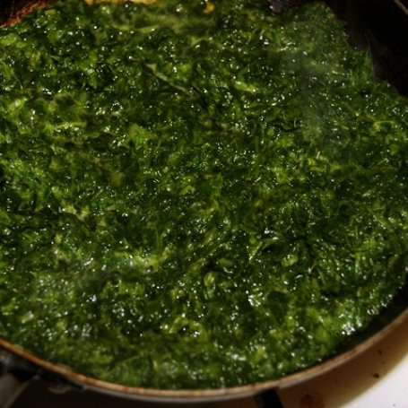 Krok 3 - Pierożki drożdżowe z ricottą i szpinakiem foto