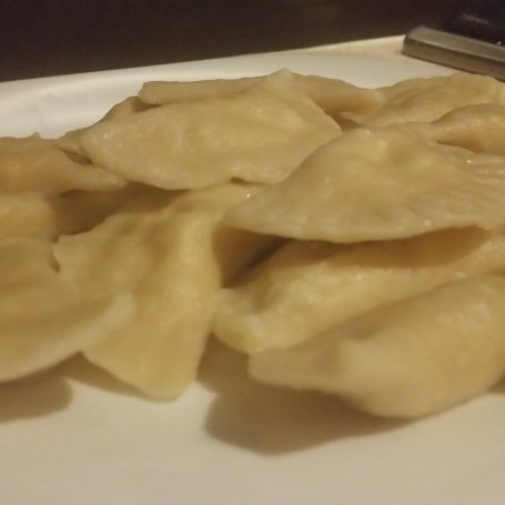 Krok 3 - Pierożki z łososiem foto