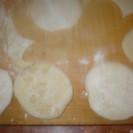 Krok 1 - Pierożki z nadzieniem do buritosów foto