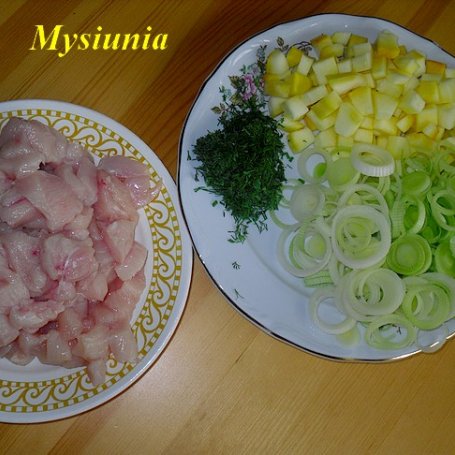 Krok 2 - Pierś kurczaka w sosie cukiniowym foto