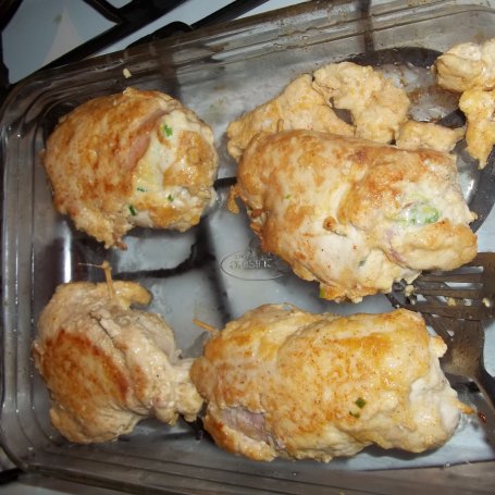 Krok 5 - Pierś kurczaka z musztardą,szynką i serem  foto