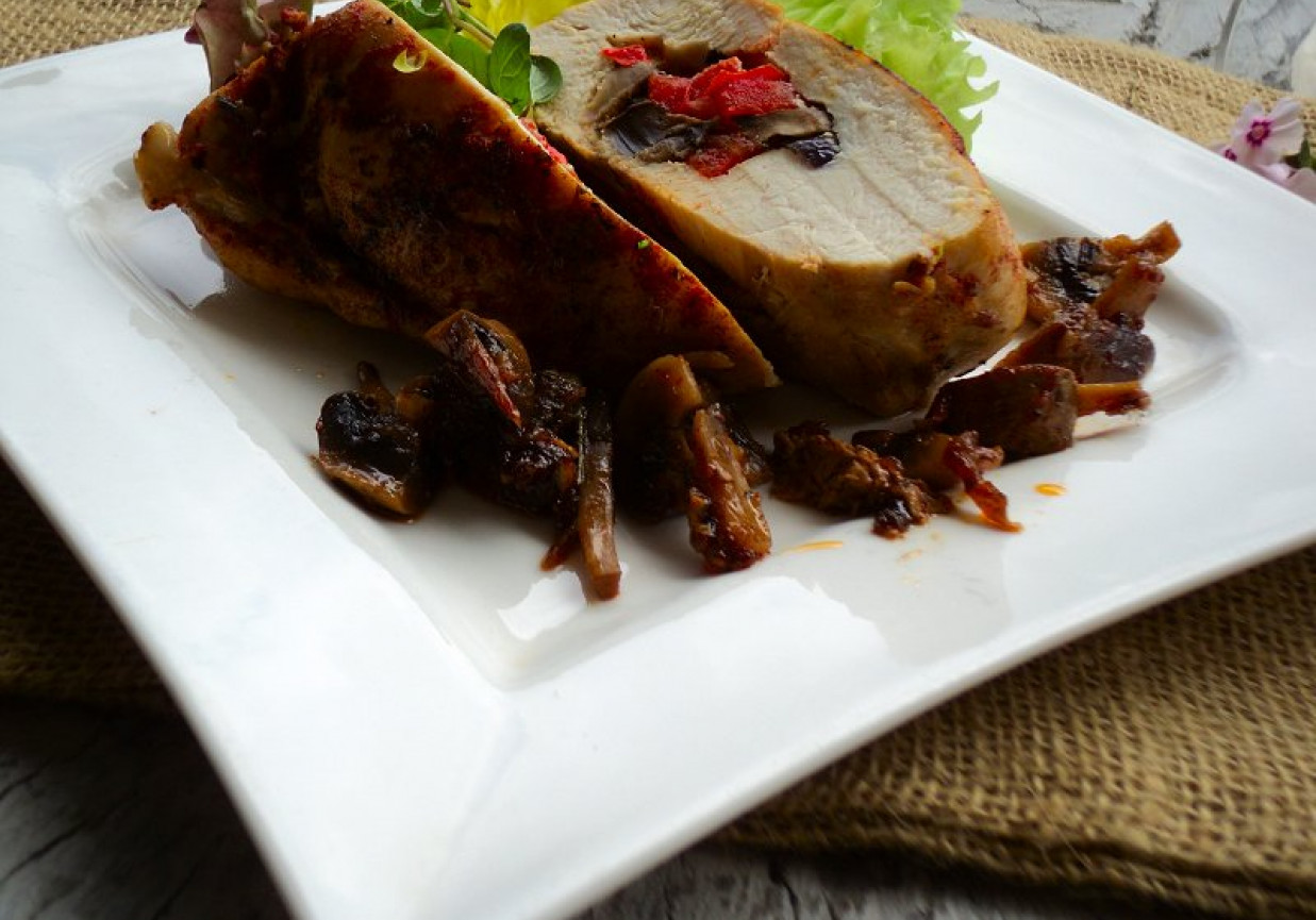 Duszona Karkówka Z Pieczarkami I Warzywami www.doradcasmaku.pl