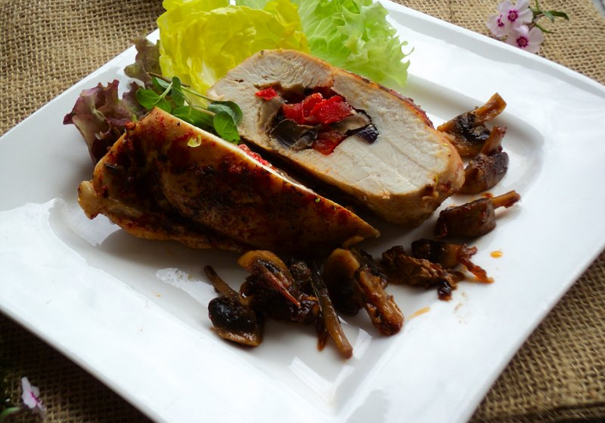 Duszona Karkówka Z Pieczarkami I Warzywami www.doradcasmaku.pl