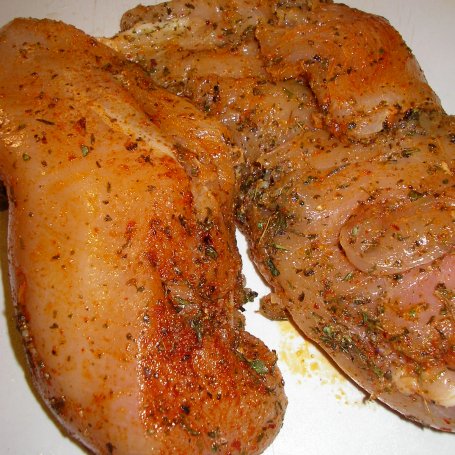 Krok 1 - Pierś nadziewana mozzarellą w boczku z aromatycznymi ziemniakami foto