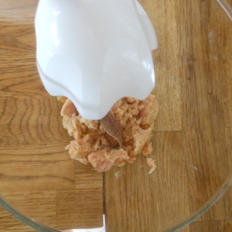 Krok 6 - Pierś w salsie tuńczykowej z porzeczkami na zimno foto
