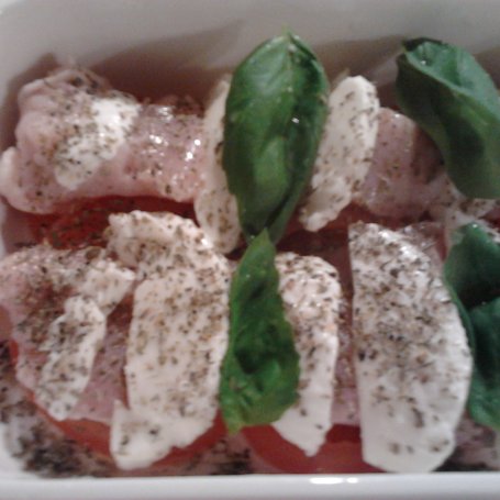 Krok 3 - Pierś z indyka Caprese foto