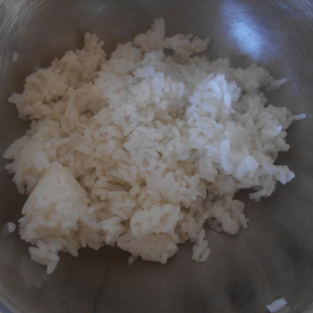Krok 1 - Pierś z indyka z kalarepką i ryżem foto