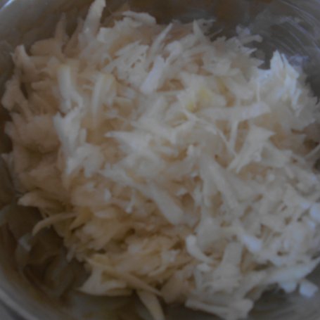 Krok 2 - Pierś z indyka z kalarepką i ryżem foto