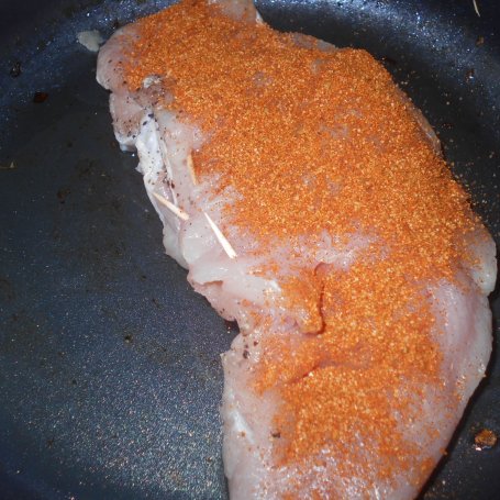 Krok 3 - Pierś z indyka z szałwią i mozzarellą foto