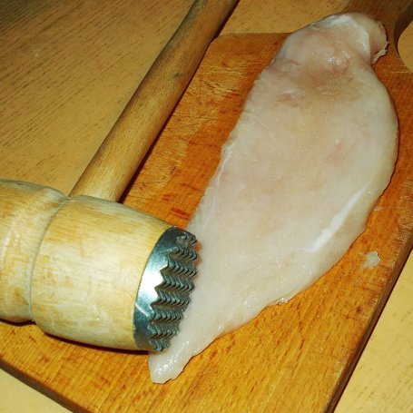 Krok 2 - Pierś z kurczaka panierowana kalafiorem foto