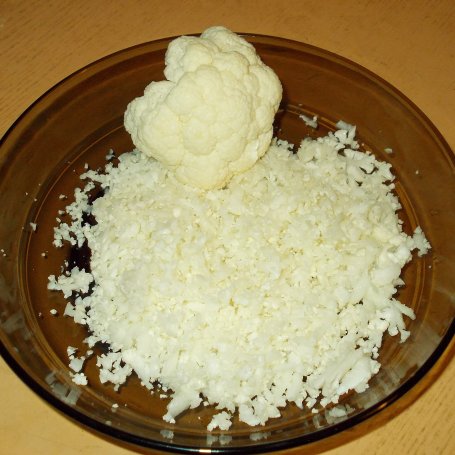 Krok 1 - Pierś z kurczaka panierowana kalafiorem foto