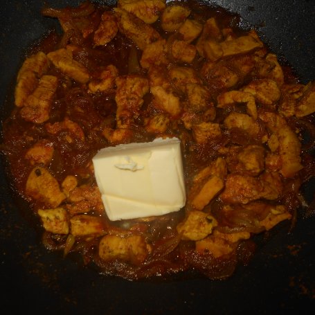 Krok 4 - Pierś z kurczaka w balsamicznym sosie maślanym foto