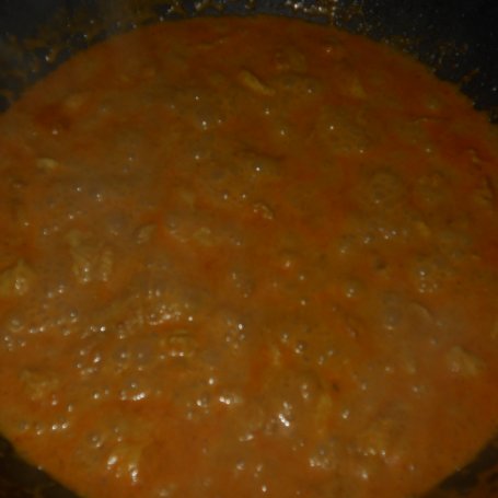 Krok 5 - Pierś z kurczaka w serowym sosie curry foto