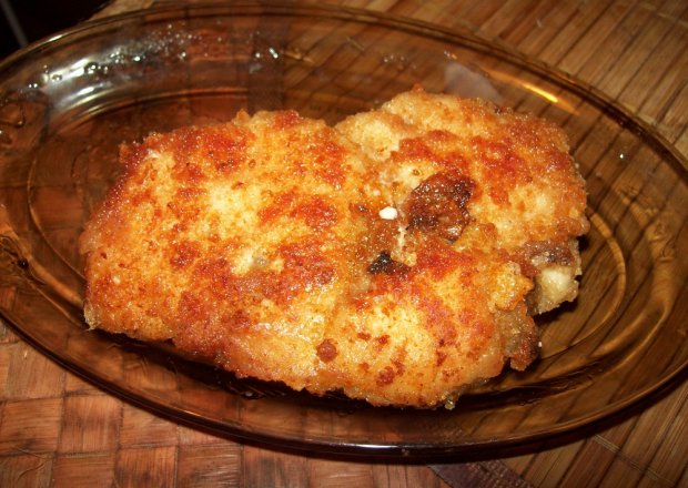 Fotografia przedstawiająca Pierś z kurczaka z pieczarkami i serem