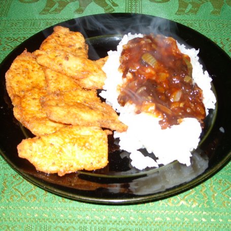 Krok 4 - Pierś z kurczaka z ryżem i sosem słodko-kwaśnym foto