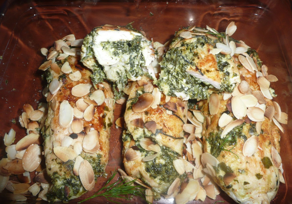 Pierś z kurczaka ze szpinakiem foto