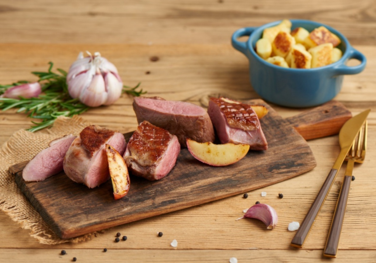 Piersi kaczki pieczone foto