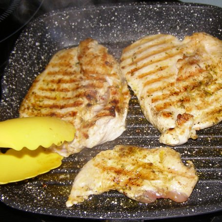 Krok 3 - piersi z grilla z prawdziwkami na obiad... foto
