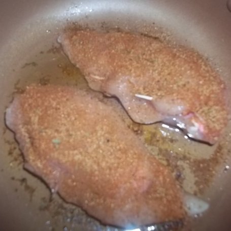 Krok 6 - Piersi z kurczaka z chrzanem żurawinowym foto