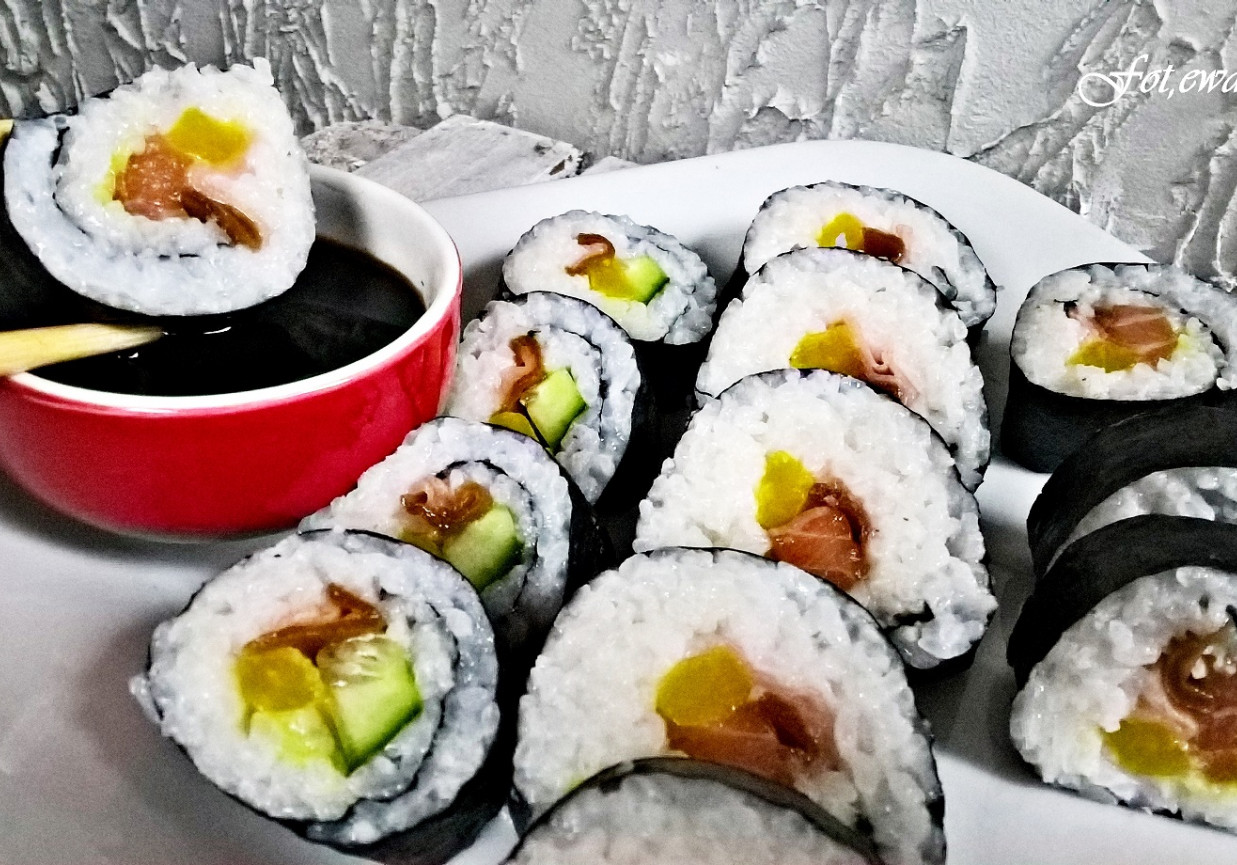 Pierwsze sushi Zewy foto