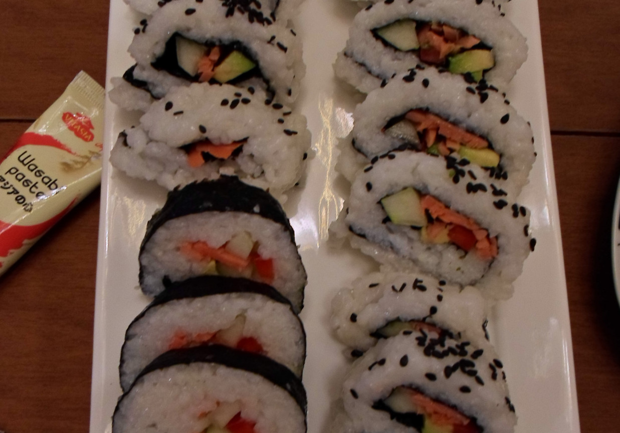 Pierwsze sushi foto