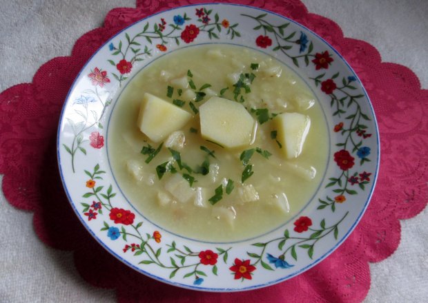 Fotografia przedstawiająca Pietruscanka z ziemniakami