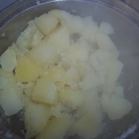 Krok 1 - Pietruszkowe puree z ziemniaków foto