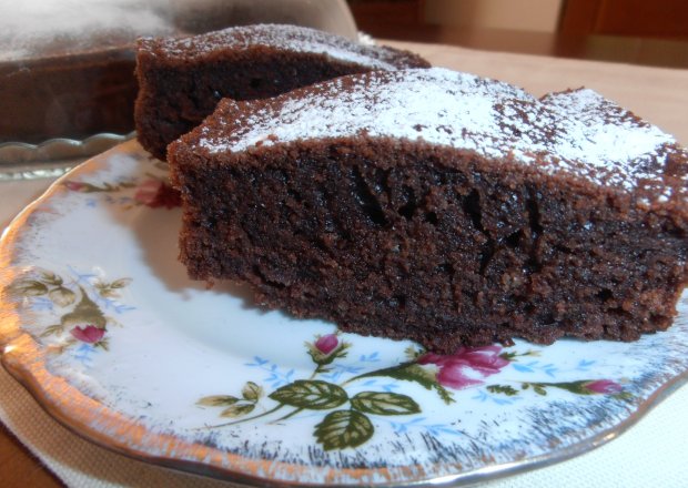 Fotografia przedstawiająca Pijane ciasto czekoladowe