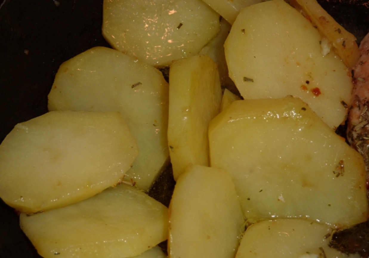 Pijane ziemniaki smażone foto