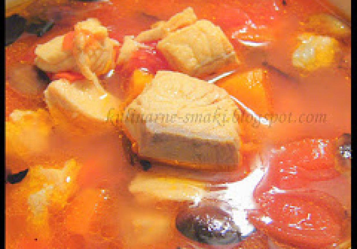 Pikantna zupa łososiowa foto