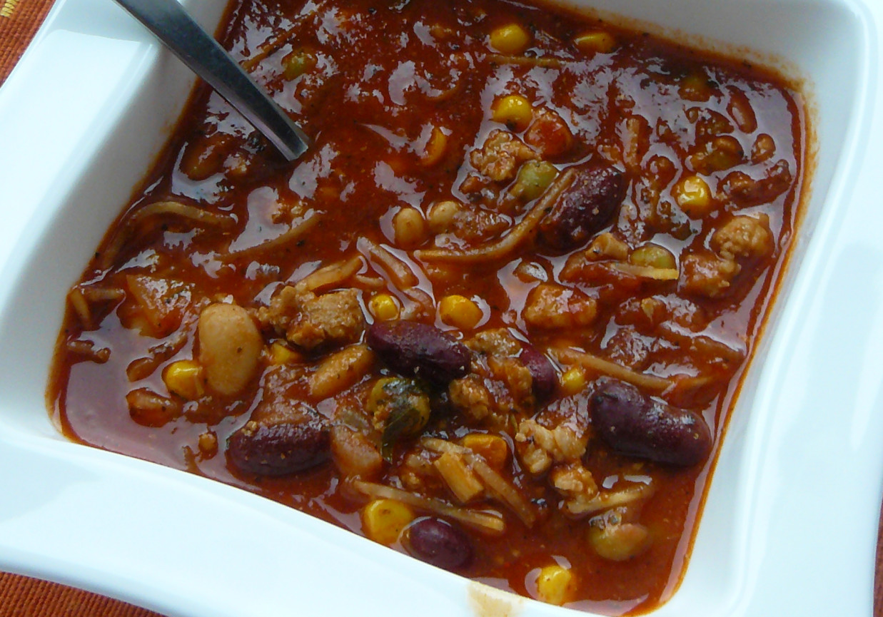 Pikantna zupa meksykańska foto