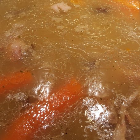 Krok 6 - Pikantna zupa z leśnymi grzybami foto