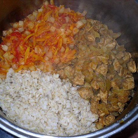 Krok 5 - Pikantne danie z ryżem foto
