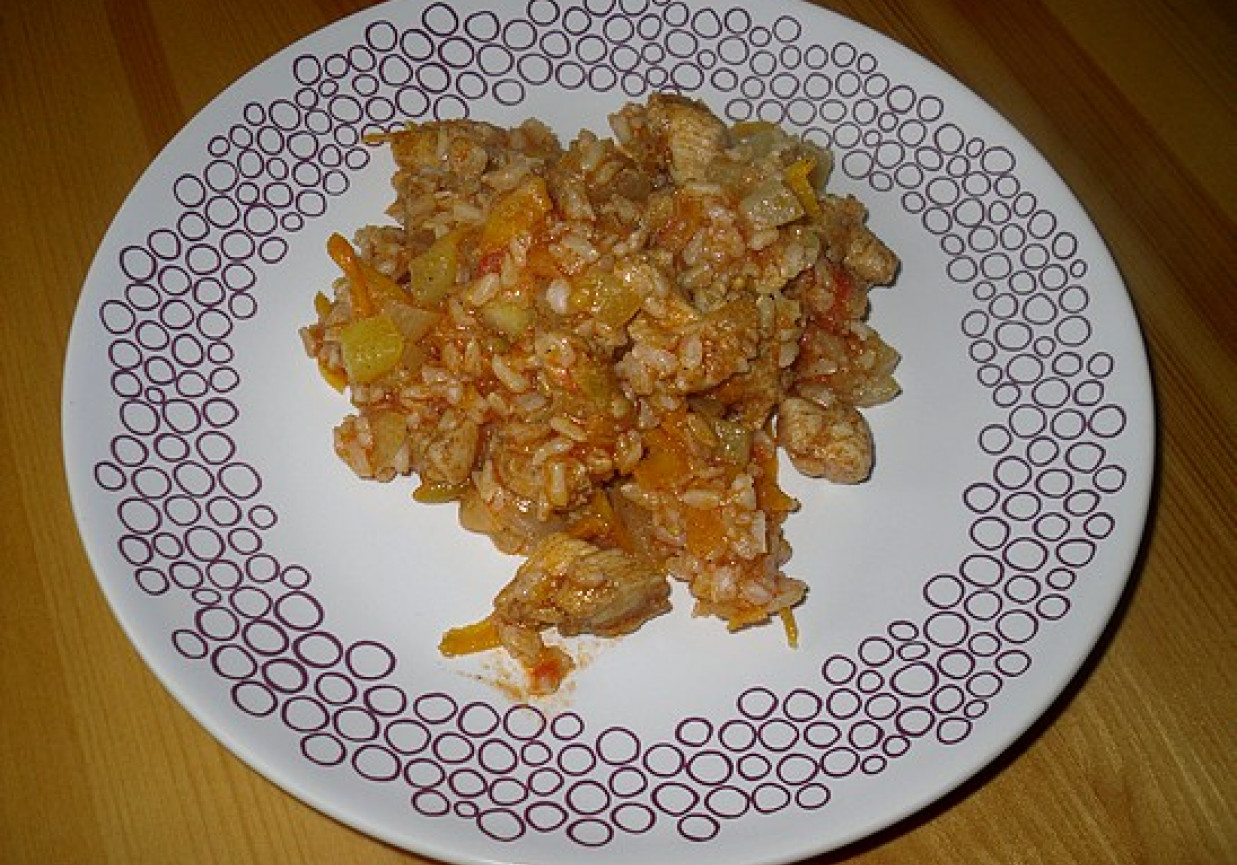 Pikantne danie z ryżem foto