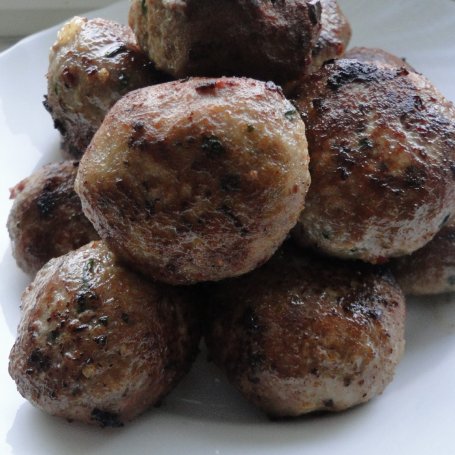 Krok 5 - Pikantne kotleciki wieprzowe w sosie pomidorowo - paprykowym foto