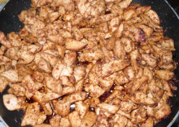 Fotografia przedstawiająca Pikantne mięso gyros