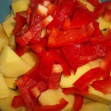Krok 2 - Pikantne pieczone ziemniaki foto