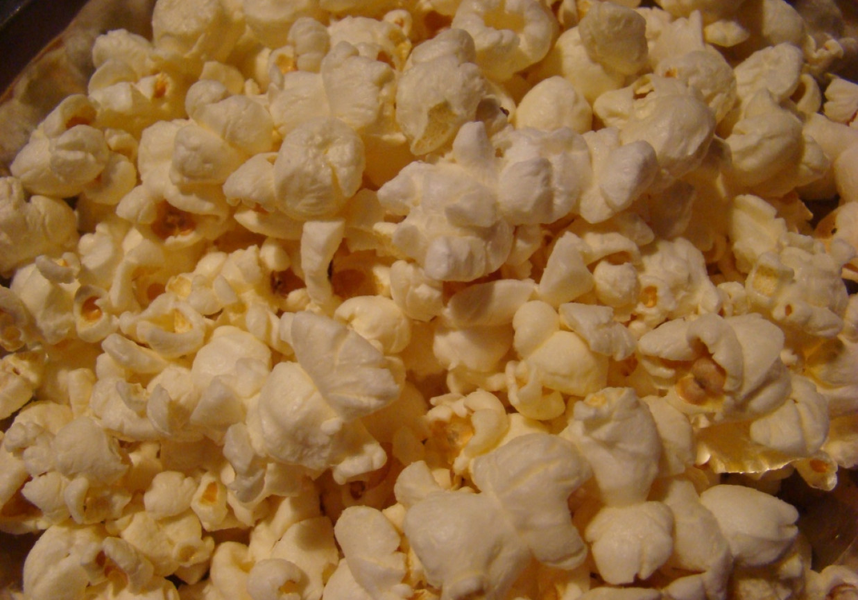 Pikantny popcorn foto
