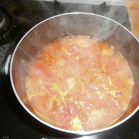 Krok 5 - pikantny sos pomidorowy foto