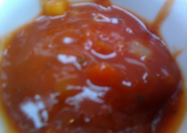 Fotografia przedstawiająca pikantny sos