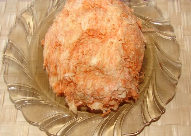 Fotografia przedstawiająca Pikatna surówka z marchewki